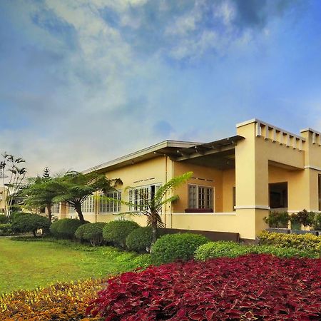 Hotel Indah Palace Tawangmangu Exterior photo